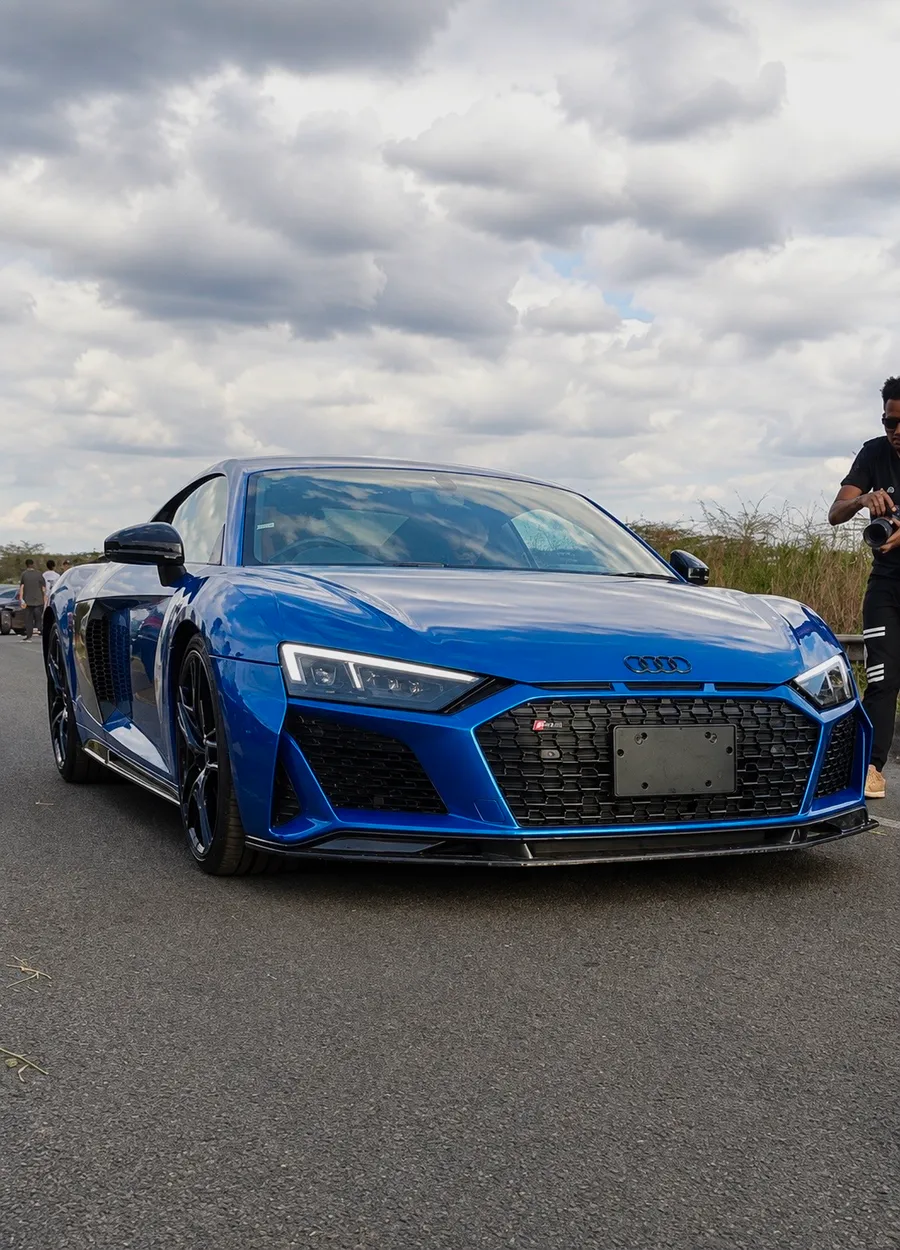 Car photo 1